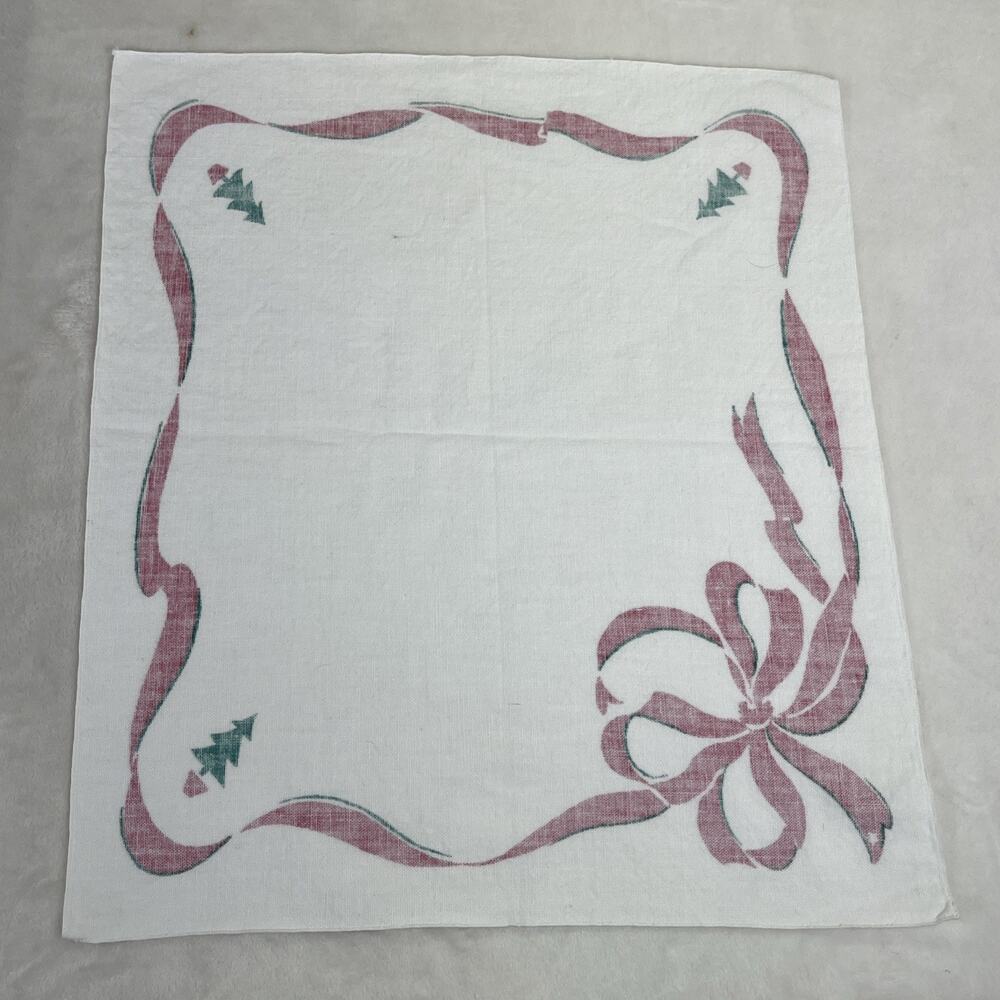 8 Vintage Christmas Napkins Big Bow Christmas Tree Green & Red Benefits Charity - Picture 3 of 8